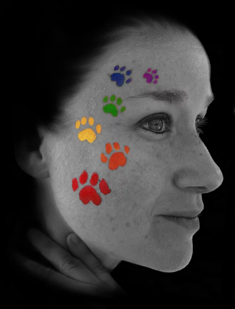 pawprint face painting